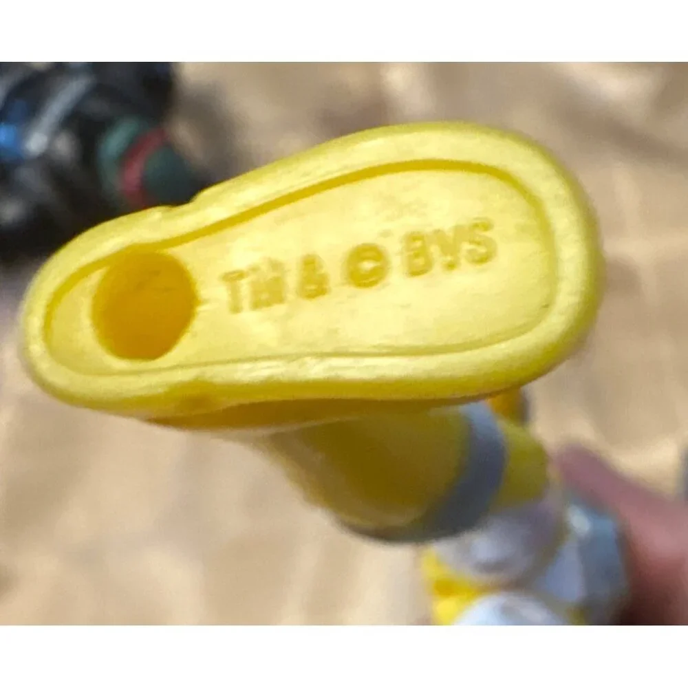 Power Rangers Yellow Ranger Action Figure 1993 Bandai - Picture 6 of 9